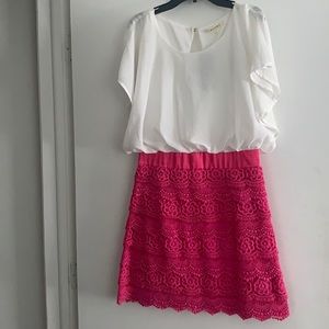 Pink and White dress ~ Never Worn ~ Francesca’s Collection